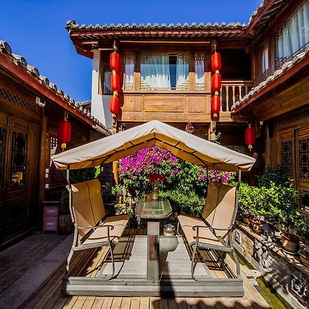 ליג'יאנג Old Tree Boutique Guesthouse מראה חיצוני תמונה