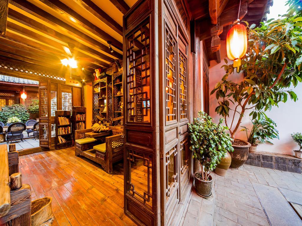 ליג'יאנג Old Tree Boutique Guesthouse מראה חיצוני תמונה