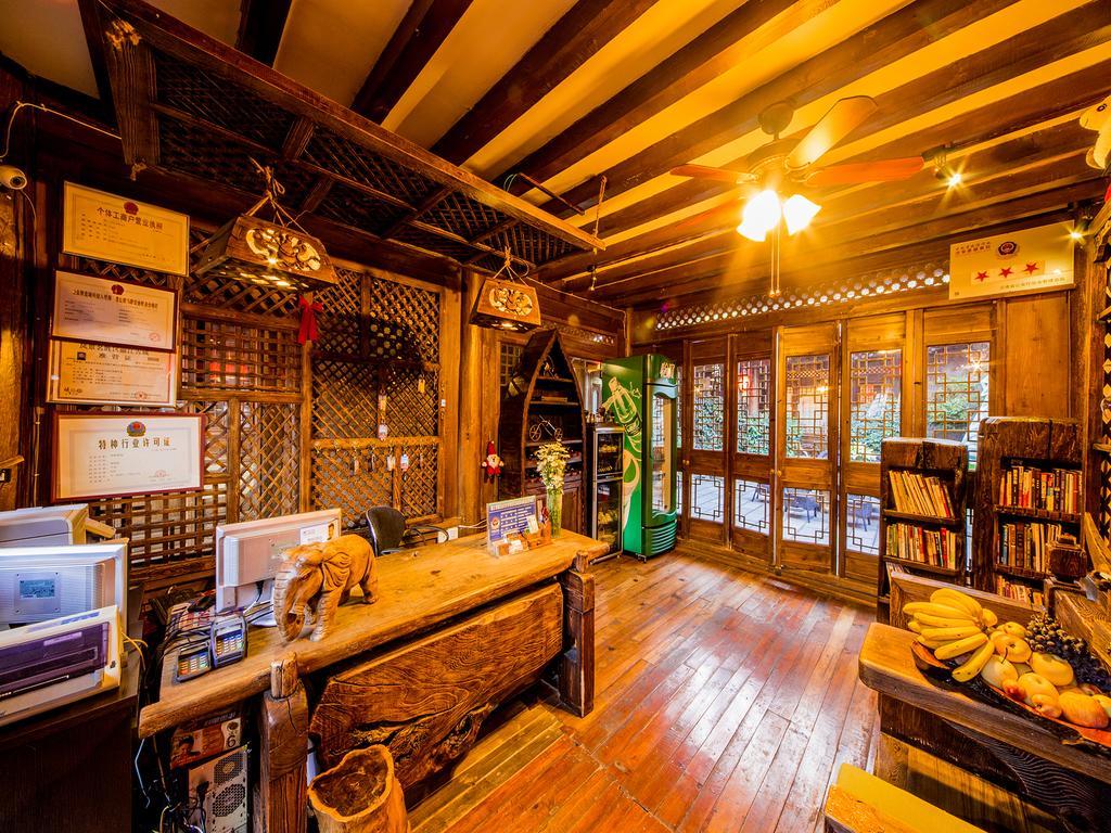 ליג'יאנג Old Tree Boutique Guesthouse מראה חיצוני תמונה