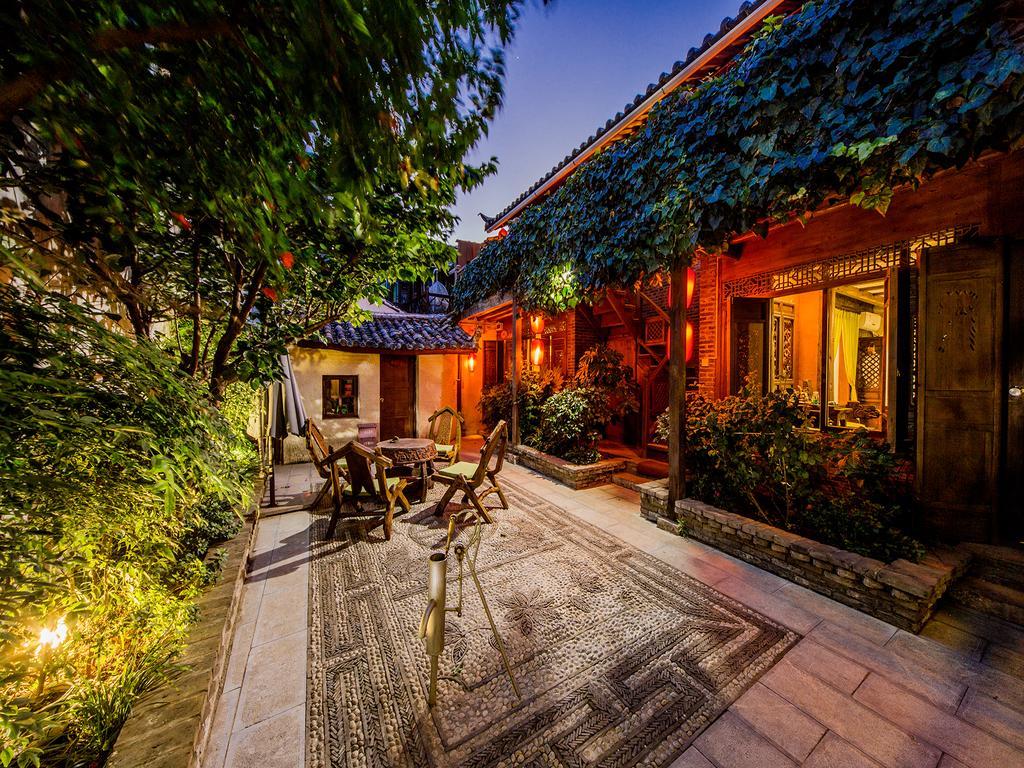 ליג'יאנג Old Tree Boutique Guesthouse מראה חיצוני תמונה