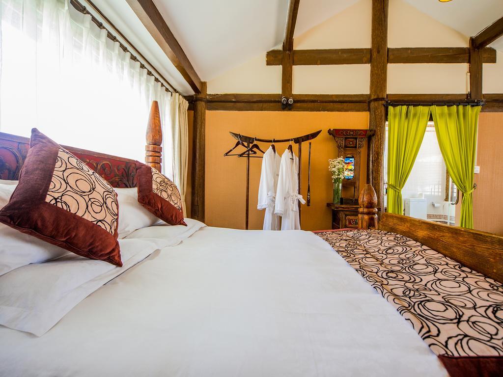 ליג'יאנג Old Tree Boutique Guesthouse מראה חיצוני תמונה